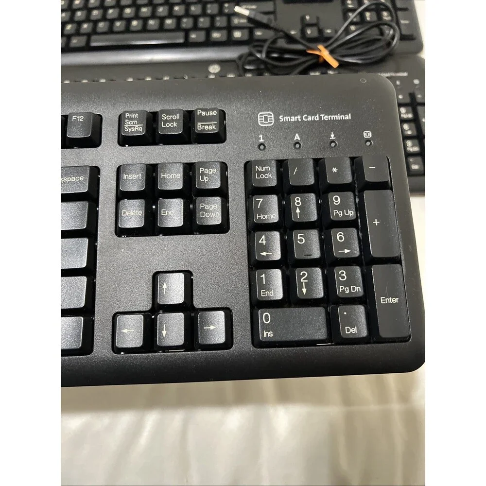 HP KUS1206 USB Keyboard w/ SMART CARD TERMINAL 70084001- Black - TESTED Lot of 4